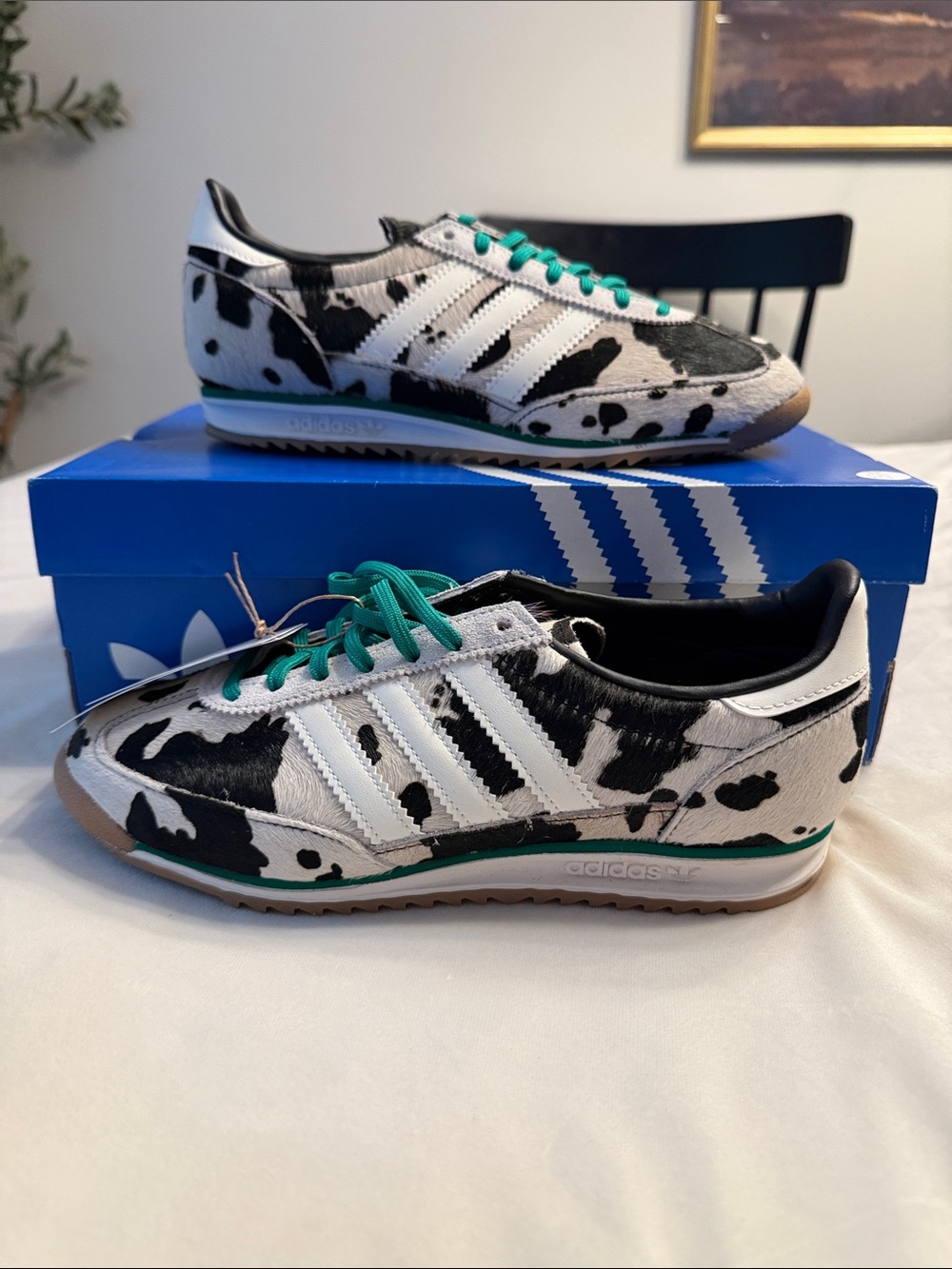 New! Adidas Women’s COW PRINT SL 72 OG SHOES, sz 8 - Picture 2 of 10